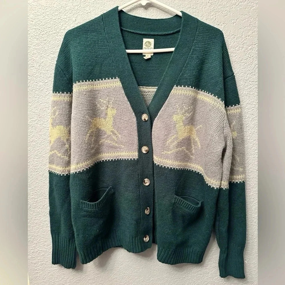 2/20$ Men’s  Or Woman’s Tiny Brand Christmas Cardigan Size XL Reindeer Trees
